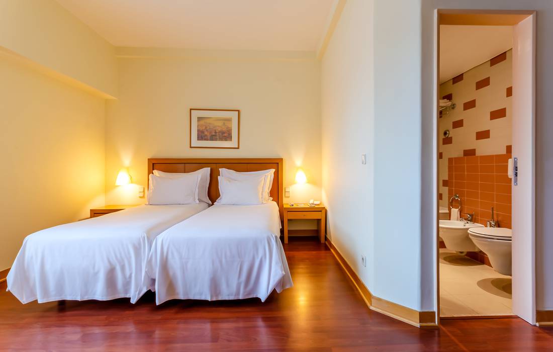 Habitación económica Hotel Roma Lisboa Habitación económica Hotel Roma Lisboa