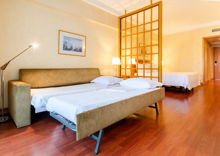 Dreibettzimmer  Hotel Roma Lissabon