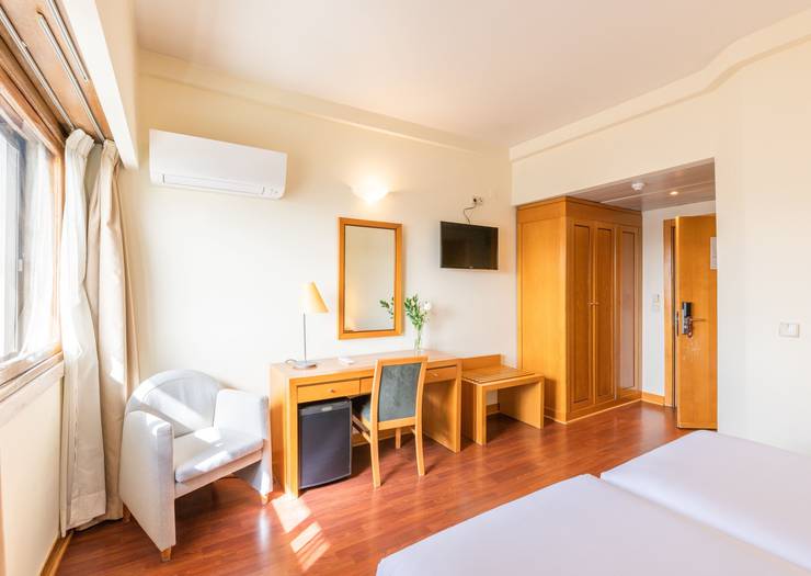 Quarto económico Hotel Roma Lisboa Quarto económico Hotel Roma Lisboa