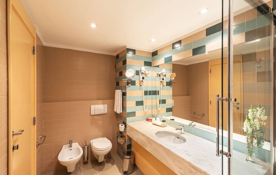 Habitación doble familiar Hotel Roma Lisboa Habitación doble familiar Hotel Roma Lisboa