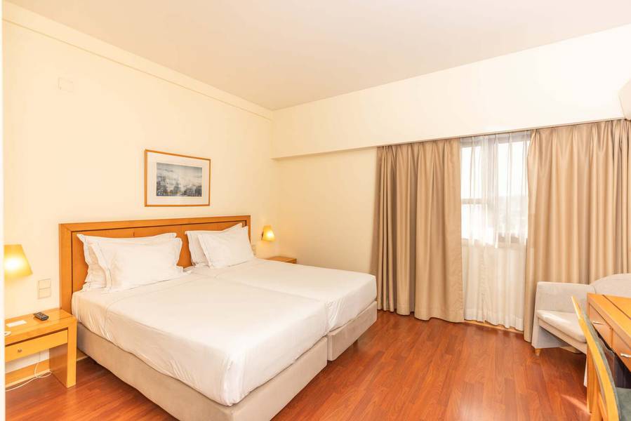 Quarto económico  Hotel Roma Lisboa