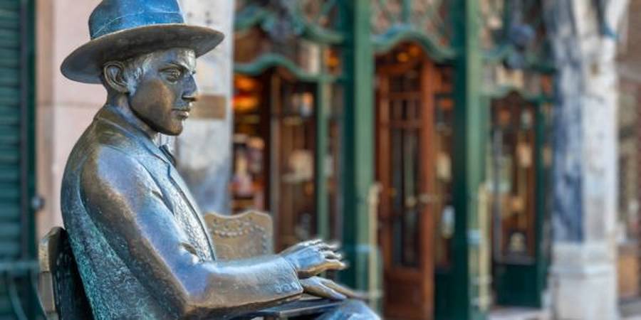 A tour of fernando pessoa's lisbon  Hotel Roma Lisboa