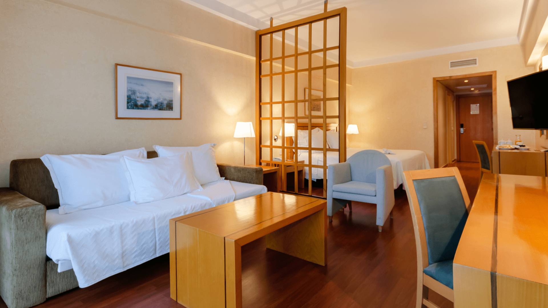 Descansa en tu hotel en el centro de lisboa  Hotel Roma Lisboa