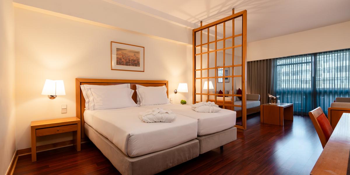 Habitación Doble Familiar Hotel Roma Lisboa Habitación Doble Familiar Hotel Roma Lisboa